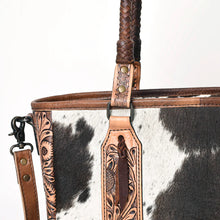 Load image into Gallery viewer, Riverdale Hand Tooled Leather Tote Bag
