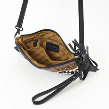 Load image into Gallery viewer, Montezuma Small Western Leather Crossbody Purse
