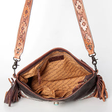 Load image into Gallery viewer, Coyote Wells Western Leather Crossbody Purse
