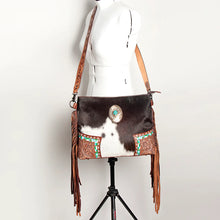 Load image into Gallery viewer, Coyote Wells Western Leather Crossbody Purse
