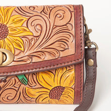 Load image into Gallery viewer, Baldwin Lake Western Leather Crossbody Wallet
