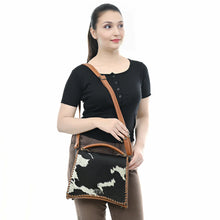 Load image into Gallery viewer, Western Winds Western Leather Crossbody Purse
