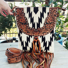 Load image into Gallery viewer, Chickasaw Western Leather Crossbody Purse
