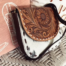 Load image into Gallery viewer, Maple Peak Western Leather Crossbody Purse
