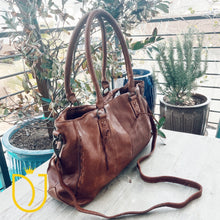 Load image into Gallery viewer, Durango Hills Leather Crossbody Purse
