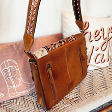 Load image into Gallery viewer, Leesville Western Leather Purse
