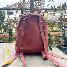 Load image into Gallery viewer, Saratoga Springs Vintage Leather Backpack
