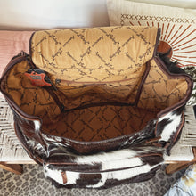 Load image into Gallery viewer, Calico Rock Western Leather Backpack
