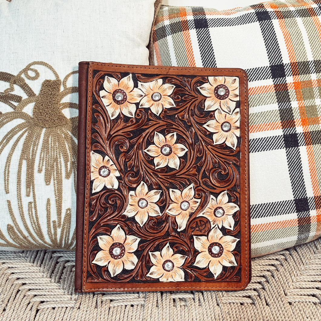 Daisy Grand Leather Notebook Portfolio