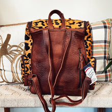 Load image into Gallery viewer, The Sabor Western Leather Backpack
