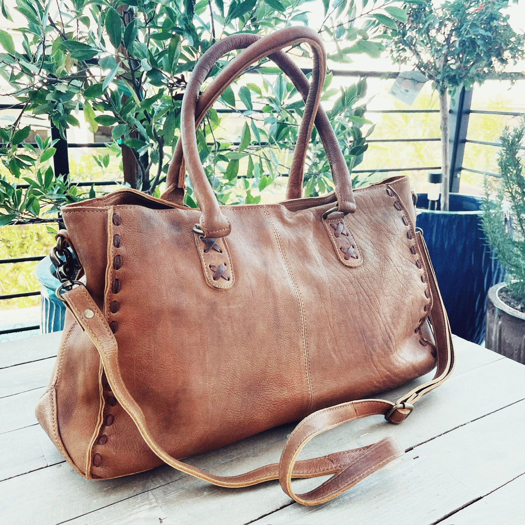 Circle Mountain Leather Crossbody Purse