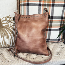 Load image into Gallery viewer, The Barkley Brown Vintage Leather Crossbody Purse
