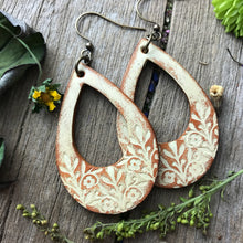 Load image into Gallery viewer, Cream Boho Western Leather Floral Teardrop Earrings
