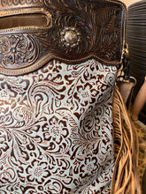 Load image into Gallery viewer, Country Blues Western Leather Crossbody Purse
