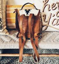 Load image into Gallery viewer, Desoto Western Leather Backpack
