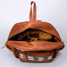 Load image into Gallery viewer, Western Purse, Leather Backpack Women, Cowhide Backpack, Conceal Carry Purse, Cowhide Purse, American Darling Purse, Western Purse
