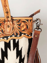 Load image into Gallery viewer, Western Hand Tooled Leather Purse, Cowhide Purse, Conceal Carry Purse, American Darling Purse, Western Purse with Leather Fringe
