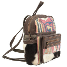 Load image into Gallery viewer, Western Backpack, Leather Backpack Women, Cowhide Backpack, Conceal Carry Purse, Cowhide Purse, American Darling Purse, Western Purse
