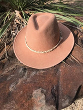 Load image into Gallery viewer, Womens Wide Brim Fedora Hat, Wool Fedora Hat, Felt Cowboy Hat, Wide Brimmed Fedora, Wool Fedora Womens, Womens Felt Hat
