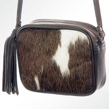 Load image into Gallery viewer, Western Purse, Cowhide Leather Purse, Hair On Cowhide Purse, Leather Purse, American Darling Purse, Western Crossbody Purse
