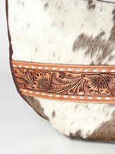 Load image into Gallery viewer, Western Hand Tooled Leather Purse, Hobo Cowhide Purse, Leather Hobo Purse, Conceal Carry Purse, Genuine Cowhide, Western Purse
