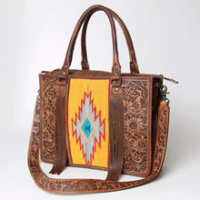 Load image into Gallery viewer, Western Purse, Hand Tooled Leather Purse, Conceal Carry Purse, Cowhide Purse, American Darling Purse, Western Crossbody Purse
