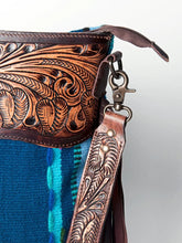 Load image into Gallery viewer, Western Hand Tooled Leather Purse, Cowhide Purse Crossbody bag, Saddle Blanket Bag, Genuine Cowhide, Western Purse, Leather Fringe
